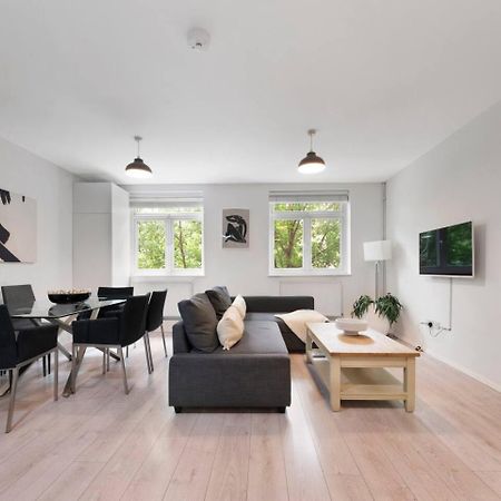 2 Bed Apartment- Finsbury Park Station B Londen Buitenkant foto