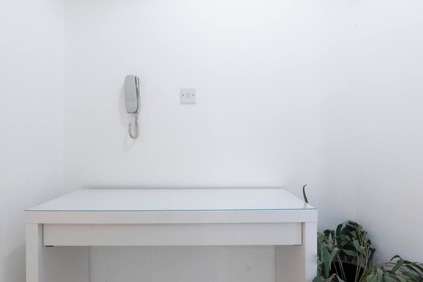 2 Bed Apartment- Finsbury Park Station B Londen Buitenkant foto